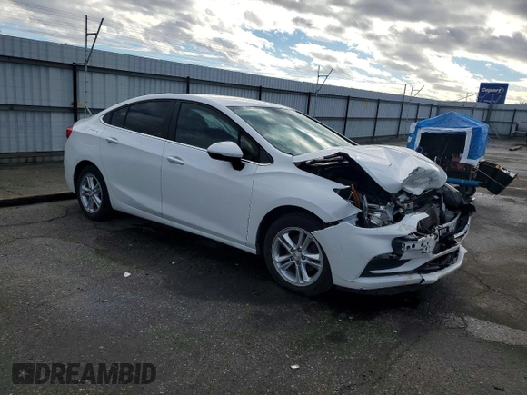 ✅ 2017 Chevrolet Cruze LT • VIN: 1G1BE5SM1H7191365 • Lot: 98293065. Wystawiony na Copart z przebiegiem 151 552 mil. Bezpłatny archiwum sprzedaży aukcyjnych z USA i szczegółowy raport historii pojazdu na DreamBid. Zdjęcie 4.