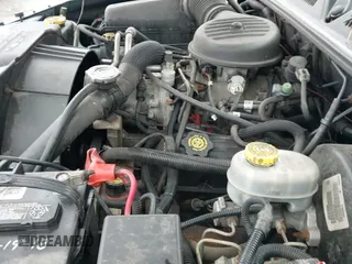 ✅ 2000 Dodge Dakota • VIN: 1B7GL22X8YS553040 • Lot: 41186125. Wystawiony na IAAI z przebiegiem 88 127 mil. Bezpłatny archiwum sprzedaży aukcyjnych z USA i szczegółowy raport historii pojazdu na DreamBid. Zdjęcie 19.