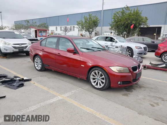 ✅ 2011 BMW 3 Series 328i • VIN: WBAPH5G5XBNM83005 • Lot: 44510390. Wystawiony na IAAI z przebiegiem 58 856 mil. Bezpłatny archiwum sprzedaży aukcyjnych z USA i szczegółowy raport historii pojazdu na DreamBid. Zdjęcie 1.