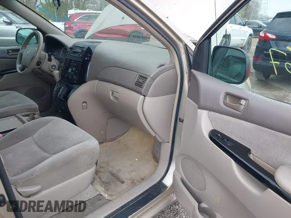 ✅ 2005 Toyota Sienna LE • VIN: 5TDZA23C15S232987 • Lot: 44745267. Wystawiony na IAAI z przebiegiem 165 052 mil. Bezpłatny archiwum sprzedaży aukcyjnych z USA i szczegółowy raport historii pojazdu na DreamBid. Zdjęcie 5.