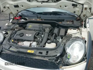 ✅ 2013 MINI Clubman S • VIN: WMWZG3C55DTY32706 • Lot: 42644508. Wystawiony na IAAI z przebiegiem 67 958 mil. Bezpłatny archiwum sprzedaży aukcyjnych z USA i szczegółowy raport historii pojazdu na DreamBid. Zdjęcie 12.