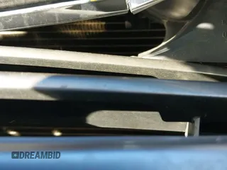 ✅ 2010 Lexus ES 330 • VIN: JTHBK1EG8A2369160 • Lot: 43733449. Wystawiony na IAAI z przebiegiem 121 604 mil. Bezpłatny archiwum sprzedaży aukcyjnych z USA i szczegółowy raport historii pojazdu na DreamBid. Zdjęcie 19.