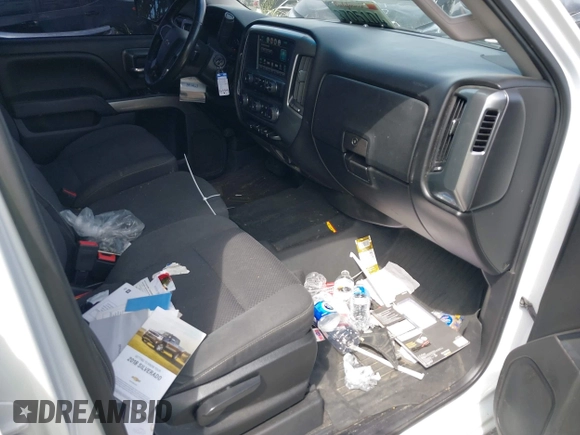 ✅ 2018 Chevrolet Silverado 1500 LT • VIN: 3GCPCREC4JG576099 • Lot: 44844503. Wystawiony na IAAI z przebiegiem 142 856 mil. Bezpłatny archiwum sprzedaży aukcyjnych z USA i szczegółowy raport historii pojazdu na DreamBid. Zdjęcie 5.