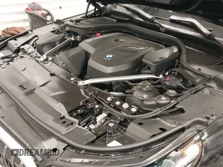 ✅ 2026 BMW 5 Series 530i xDrive • VIN: WBA53FJ05TCV77007 • Lot: 43162906. Wystawiony na IAAI z przebiegiem 2 697 mil. Bezpłatny archiwum sprzedaży aukcyjnych z USA i szczegółowy raport historii pojazdu na DreamBid. Zdjęcie 21.