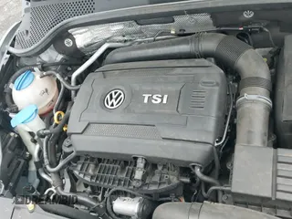 ✅ 2016 Volkswagen Beetle SE • VIN: 3VWJ17AT9GM631370 • Lot: 41679647. Wystawiony na IAAI z przebiegiem 54 802 mil. Bezpłatny archiwum sprzedaży aukcyjnych z USA i szczegółowy raport historii pojazdu na DreamBid. Zdjęcie 19.