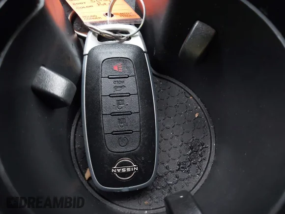 ✅ 2024 Nissan Rogue SV • VIN: 5N1BT3BB7RC746386 • Lot: 44543777. Wystawiony na IAAI z przebiegiem 18 783 mil. Bezpłatny archiwum sprzedaży aukcyjnych z USA i szczegółowy raport historii pojazdu na DreamBid. Zdjęcie 11.