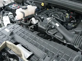 ✅ 2024 Jeep Grand Cherokee Limited • VIN: 1C4RJKBG6R8580864 • Lot: 43373308. Wystawiony na IAAI z przebiegiem 20 112 mil. Bezpłatny archiwum sprzedaży aukcyjnych z USA i szczegółowy raport historii pojazdu na DreamBid. Zdjęcie 21.