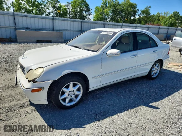 ✅ 2002 Mercedes-Benz C 230/260/280/320 • VIN: WDBRF61J32F272167 • Lot: 54115936. Listed on Copart with 201,649 mi. Free auction sales archive from the USA and detailed vehicle history report at DreamBid. Image 1.