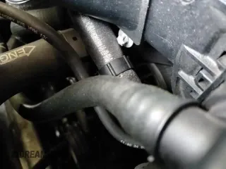 ✅ 2018 Mercedes-Benz GLC 300 • VIN: WDC0G4KB1JV026011 • Lot: 90074435. Wystawiony na Copart z przebiegiem 88 846 mil. Bezpłatny archiwum sprzedaży aukcyjnych z USA i szczegółowy raport historii pojazdu na DreamBid. Zdjęcie 17.