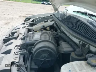 ✅ 2018 GMC Savana Cargo • VIN: 1GTW7AFG3J1912097 • Lot: 42740771. Wystawiony na IAAI z przebiegiem 116 137 mil. Bezpłatny archiwum sprzedaży aukcyjnych z USA i szczegółowy raport historii pojazdu na DreamBid. Zdjęcie 19.