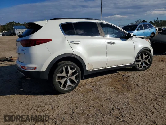 ✅ 2018 Kia Sportage SX Turbo • VIN: KNDPR3A63J7374474 • Lot: 72591345. Wystawiony na Copart z przebiegiem 177 857 mil. Bezpłatny archiwum sprzedaży aukcyjnych z USA i szczegółowy raport historii pojazdu na DreamBid. Zdjęcie 3.