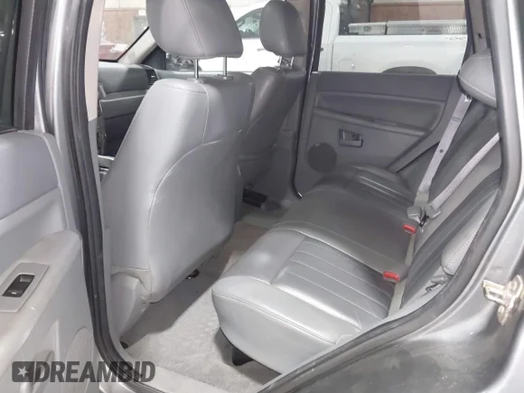 ✅ 2007 Jeep Grand Cherokee Laredo • VIN: 1J8GR48K57C655368 • Лот: 44774435. Опубліковано раніше на IAAI з пробігом 179 306 миль. Безкоштовний доступ до архіву аукціонних продажів зі США та докладний звіт про історію автомобіля на DreamBid. Зображення 8.