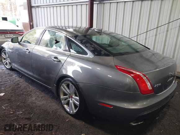 ✅ 2016 Jaguar XJ Portfolio • VIN: SAJWJ2GD7G8W02919 • Lot: 41490211. Wystawiony na IAAI z przebiegiem 170 768 mil. Bezpłatny archiwum sprzedaży aukcyjnych z USA i szczegółowy raport historii pojazdu na DreamBid. Zdjęcie 3.