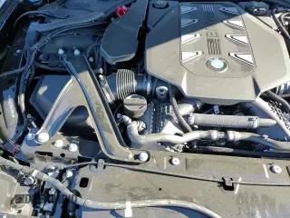 ✅ 2024 BMW 7 Series 760i xDrive • VIN: WBA33EJ05RCT06846 • Лот: 87888235. Опубликован ранее на Copart с пробегом 1 914 миль. Бесплатный доступ к архиву аукционных продаж из США и подробный отчёт об истории автомобиля на DreamBid. Изображение 14.