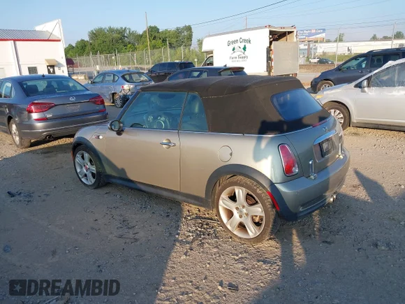 ✅ 2008 MINI Convertible S • VIN: WMWRH33558TL96555 • Лот: 42590933. Опубліковано раніше на IAAI з пробігом 106 217 миль. Безкоштовний доступ до архіву аукціонних продажів зі США та докладний звіт про історію автомобіля на DreamBid. Зображення 3.
