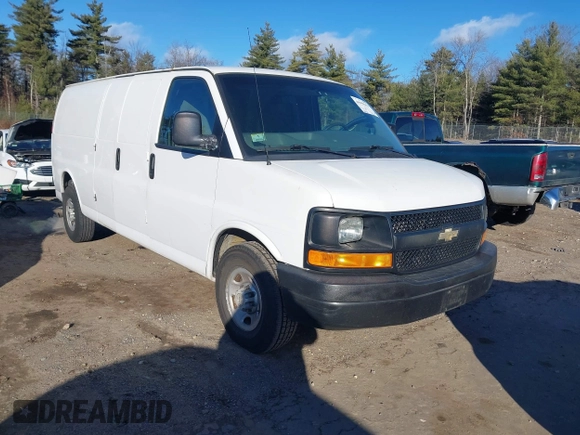 ✅ 2014 Chevrolet Express Cargo • VIN: 1GCWGGBA6E1122934 • Lot: 40999693. Wystawiony na IAAI z przebiegiem 194 565 mil. Bezpłatny archiwum sprzedaży aukcyjnych z USA i szczegółowy raport historii pojazdu na DreamBid. Zdjęcie 1.