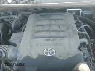 ✅ 2016 Toyota Sequoia SR5 • VIN: 5TDBY5G16GS134869 • Лот: 42130684. Опубликован ранее на IAAI с пробегом 105 654 миль. Бесплатный доступ к архиву аукционных продаж из США и подробный отчёт об истории автомобиля на DreamBid. Изображение 19.