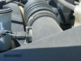 ✅ 2015 Ford F-250 XLT • VIN: 1FT7X2B65FEB83608 • Lot: 42013192. Wystawiony na IAAI z przebiegiem 285 266 mil. Bezpłatny archiwum sprzedaży aukcyjnych z USA i szczegółowy raport historii pojazdu na DreamBid. Zdjęcie 18.