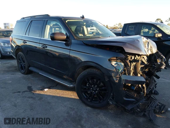 ✅ 2022 Ford Expedition XLT • VIN: 1FMJU1HT7NEA36920 • Lot: 44148669. Wystawiony na IAAI z przebiegiem 71 421 mil. Bezpłatny archiwum sprzedaży aukcyjnych z USA i szczegółowy raport historii pojazdu na DreamBid. Zdjęcie 1.