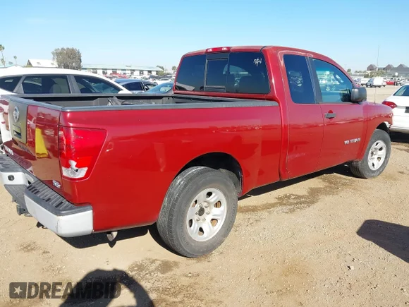 ✅ 2005 Nissan Titan XE • VIN: 1N6AA06AX5N553134 • Lot: 44633106. Wystawiony na IAAI z przebiegiem 185 588 mil. Bezpłatny archiwum sprzedaży aukcyjnych z USA i szczegółowy raport historii pojazdu na DreamBid. Zdjęcie 4.
