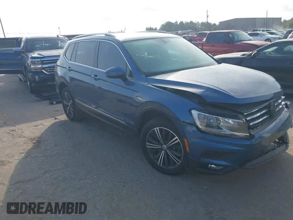 ✅ 2018 Volkswagen Tiguan SEL • VIN: 3VV3B7AX4JM105622 • Lot: 43495413. Listed on IAAI with 47,767 mi. Free auction sales archive from the USA and detailed vehicle history report at DreamBid. Image 1.