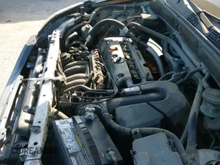 ✅ 2003 Honda CR-V LX • VIN: JHLRD68493C003863 • Lot: 43381679. Listed on IAAI with 106,285 mi. Free auction sales archive from the USA and detailed vehicle history report at DreamBid. Image 12.