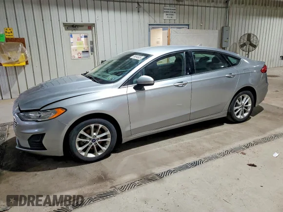 ✅ 2020 Ford Fusion SE • VIN: 3FA6P0LU8LR223465 • Лот: 99694805. Опубликован ранее на Copart с пробегом 108 550 миль. Бесплатный доступ к архиву аукционных продаж из США и подробный отчёт об истории автомобиля на DreamBid. Изображение 1.