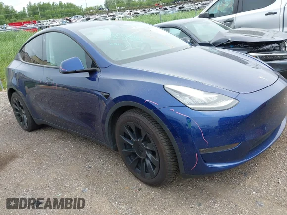 ✅ 2021 Tesla Model Y Long Range • VIN: 5YJYGDEE9MF070467 • Lot: 45386033. Wystawiony na IAAI z przebiegiem 55 242 mil. Bezpłatny archiwum sprzedaży aukcyjnych z USA i szczegółowy raport historii pojazdu na DreamBid. Zdjęcie 1.