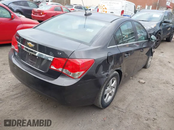 ✅ 2016 Chevrolet Cruze LT • VIN: 1G1PE5SB0G7203959 • Lot: 43734068. Wystawiony na IAAI z przebiegiem 217 640 mil. Bezpłatny archiwum sprzedaży aukcyjnych z USA i szczegółowy raport historii pojazdu na DreamBid. Zdjęcie 4.