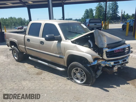 ✅ 2004 GMC Sierra 2500HD • VIN: 1GTHK23124F138414 • Лот: 42367150. Опубликован ранее на IAAI с пробегом 261 121 миль. Бесплатный доступ к архиву аукционных продаж из США и подробный отчёт об истории автомобиля на DreamBid. Изображение 1.