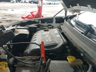 ✅ 2017 Jeep Cherokee Latitude • VIN: 1C4PJLCB2HW573937 • Lot: 42465338. Wystawiony na IAAI z przebiegiem 116 516 mil. Bezpłatny archiwum sprzedaży aukcyjnych z USA i szczegółowy raport historii pojazdu na DreamBid. Zdjęcie 19.