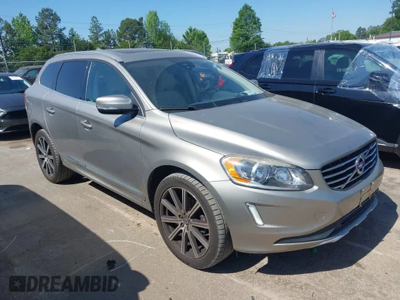 ✅ 2015 Volvo XC60 T6 Drive-E • VIN: YV449MDK8F2690147 • Lot: 44940308. Wystawiony na IAAI z przebiegiem 125 148 mil. Bezpłatny archiwum sprzedaży aukcyjnych z USA i szczegółowy raport historii pojazdu na DreamBid. Zdjęcie 1.