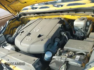 ✅ 2007 Toyota FJ Cruiser • VIN: JTEZU11F770010728 • Lot: 43397046. Listed on IAAI with 217,342 mi. Free auction sales archive from the USA and detailed vehicle history report at DreamBid. Image 19.