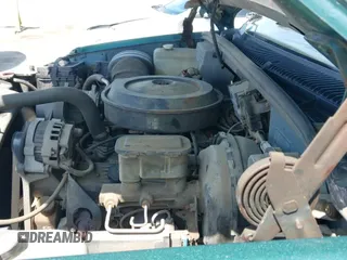 ✅ 1990 Chevrolet Silverado 2500 • VIN: 1GCFK24K6LZ159200 • Lot: 42083271. Wystawiony na IAAI z przebiegiem 189 288 mil. Bezpłatny archiwum sprzedaży aukcyjnych z USA i szczegółowy raport historii pojazdu na DreamBid. Zdjęcie 13.