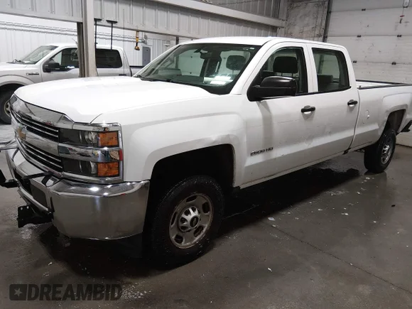 ✅ 2018 Chevrolet Silverado 2500HD Work Truck • VIN: 1GC1KUEG8JF259992 • Lot: 45283925. Wystawiony na IAAI z przebiegiem 123 184 mil. Bezpłatny archiwum sprzedaży aukcyjnych z USA i szczegółowy raport historii pojazdu na DreamBid. Zdjęcie 2.