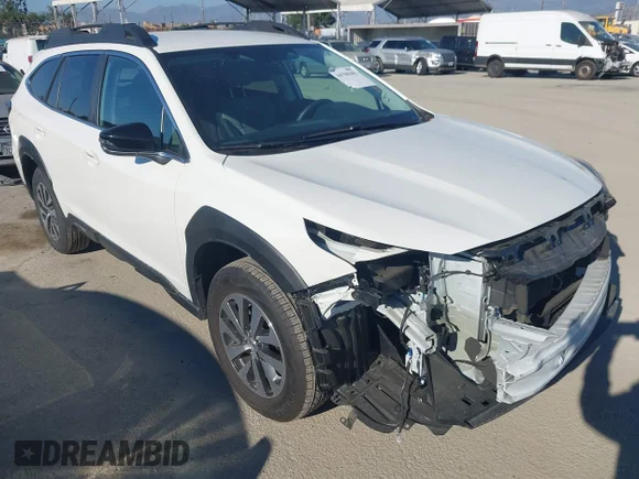 ✅ 2024 Subaru Outback Premium • VIN: 4S4BTADC2R3240992 • Лот: 44706381. Опубліковано раніше на IAAI з пробігом 11 865 миль. Безкоштовний доступ до архіву аукціонних продажів зі США та докладний звіт про історію автомобіля на DreamBid. Зображення 1.