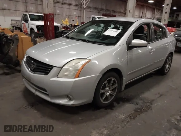 ✅ 2010 Nissan Sentra SR • VIN: 3N1AB6AP2AL649013 • Лот: 41570903. Опубліковано раніше на IAAI з пробігом 163 517 миль. Безкоштовний доступ до архіву аукціонних продажів зі США та докладний звіт про історію автомобіля на DreamBid. Зображення 2.