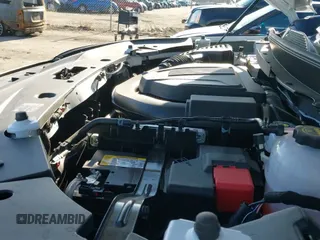 ✅ 2025 Buick Enclave Avenir • VIN: 5GAEVCRS5SJ107024 • Lot: 41150505. Wystawiony na IAAI z przebiegiem 727 mil. Bezpłatny archiwum sprzedaży aukcyjnych z USA i szczegółowy raport historii pojazdu na DreamBid. Zdjęcie 20.