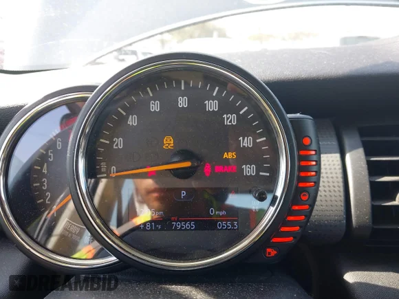 ✅ 2016 MINI Hardtop 4 Door • VIN: WMWXU1C54G2D09050 • Lot: 41490573. Wystawiony na IAAI z przebiegiem 79 565 mil. Bezpłatny archiwum sprzedaży aukcyjnych z USA i szczegółowy raport historii pojazdu na DreamBid. Zdjęcie 7.