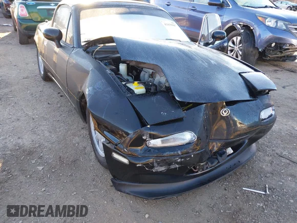 ✅ 1993 Mazda MX-5 Miata • VIN: JM1NA3515P1418001 • Lot: 43439087. Wystawiony na IAAI z przebiegiem 113 500 mil. Bezpłatny archiwum sprzedaży aukcyjnych z USA i szczegółowy raport historii pojazdu na DreamBid. Zdjęcie 6.