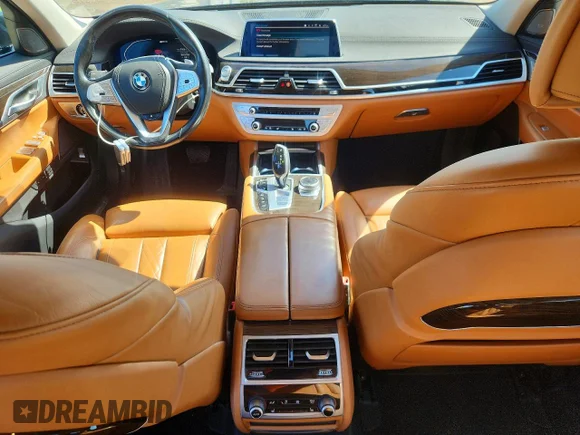 ✅ 2020 BMW 7 Series 745e xDrive • VIN: WBA7W4C08LBM70489 • Lot: 52393256. Wystawiony na Copart z przebiegiem 71 333 mil. Bezpłatny archiwum sprzedaży aukcyjnych z USA i szczegółowy raport historii pojazdu na DreamBid. Zdjęcie 8.