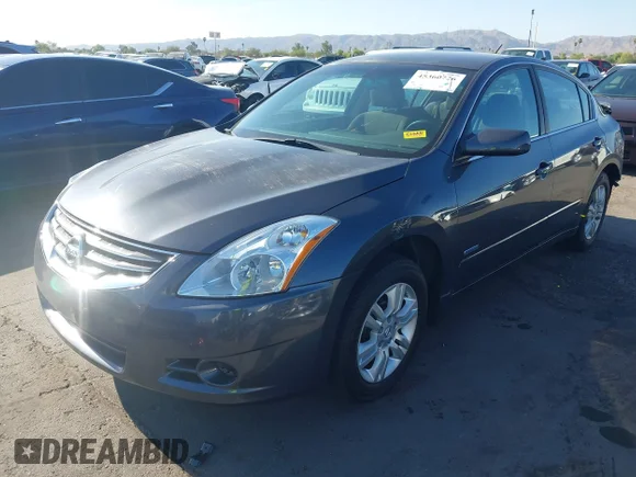 ✅ 2010 Nissan Altima Hybrid • VIN: 1N4CL2AP9AC132045 • Lot: 45360726. Wystawiony na IAAI z przebiegiem 121 758 mil. Bezpłatny archiwum sprzedaży aukcyjnych z USA i szczegółowy raport historii pojazdu na DreamBid. Zdjęcie 2.