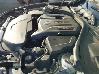 ✅ 2018 BMW 3 Series 330i xDrive • VIN: WBA8Z9C5XJG828129 • Lot: 43549226. Listed on IAAI with 105,307 mi. Free auction sales archive from the USA and detailed vehicle history report at DreamBid. Image 19.