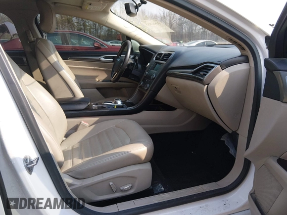 ✅ 2017 Ford Fusion SE • VIN: 3FA6P0T91HR262661 • Lot: 44567898. Wystawiony na IAAI z przebiegiem 167 546 mil. Bezpłatny archiwum sprzedaży aukcyjnych z USA i szczegółowy raport historii pojazdu na DreamBid. Zdjęcie 5.