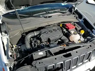 ✅ 2023 Jeep Renegade Latitude • VIN: ZACNJDB15PPP67926 • Lot: 90373725. Wystawiony na Copart z przebiegiem 35 480 mil. Bezpłatny archiwum sprzedaży aukcyjnych z USA i szczegółowy raport historii pojazdu na DreamBid. Zdjęcie 14.