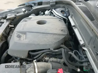 ✅ 2021 Volvo XC60 Momentum • VIN: YV4102RKXM1765542 • Лот: 43464876. Опубликован ранее на IAAI с пробегом 83 069 миль. Бесплатный доступ к архиву аукционных продаж из США и подробный отчёт об истории автомобиля на DreamBid. Изображение 23.