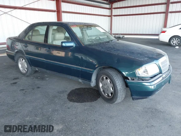 ✅ 1995 Mercedes-Benz C 2.8L • VIN: WDBHA28E3SF189110 • Lot: 44661063. Wystawiony na IAAI z przebiegiem 97 696 mil. Bezpłatny archiwum sprzedaży aukcyjnych z USA i szczegółowy raport historii pojazdu na DreamBid. Zdjęcie 1.