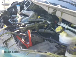 ✅ 2022 Ford Transit • VIN: 1FTYE2Y82NKA36083 • Lot: 42090731. Wystawiony na IAAI z przebiegiem 32 466 mil. Bezpłatny archiwum sprzedaży aukcyjnych z USA i szczegółowy raport historii pojazdu na DreamBid. Zdjęcie 18.