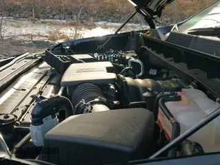 2024 Chevrolet Silverado 1500 High Country с VIN 1GCUDJED1RZ354691, выставлен на аукционе IAAI как лот 41130338 с пробегом 8 180 миль миль и . История ставок и продаж доступна на DreamBid. Изображение 20.