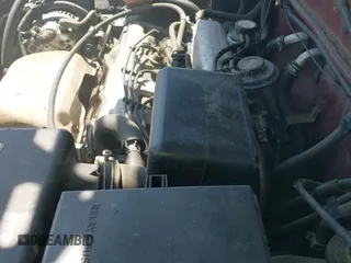 ✅ 1998 Toyota RAV4 • VIN: JT3GP10V4W7026391 • Lot: 42697055. Wystawiony na IAAI z przebiegiem 269 678 mil. Bezpłatny archiwum sprzedaży aukcyjnych z USA i szczegółowy raport historii pojazdu na DreamBid. Zdjęcie 13.